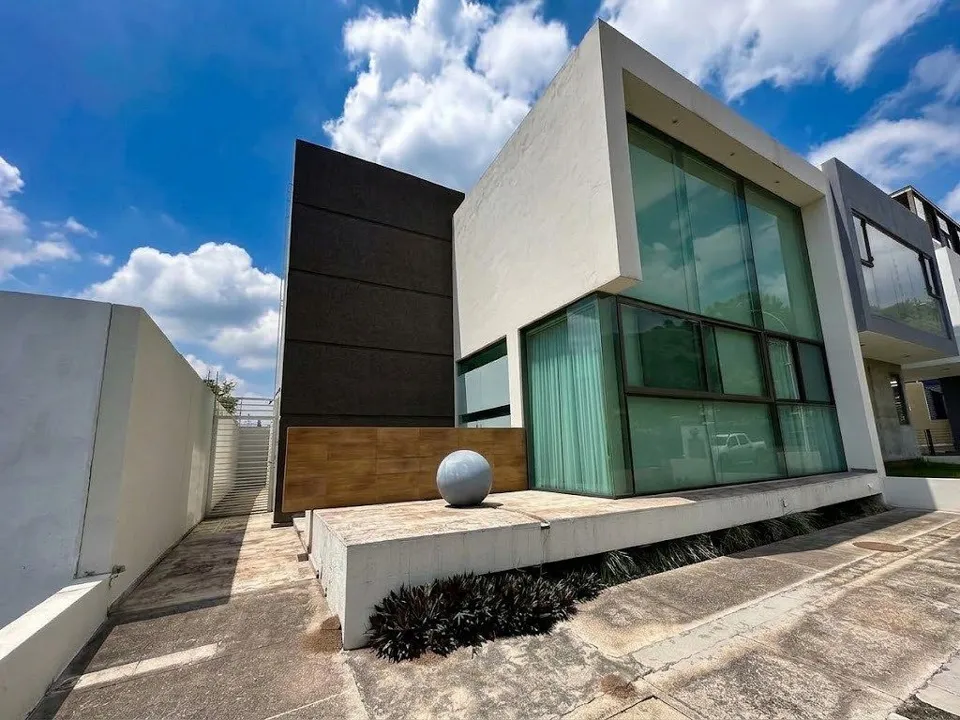Casa en renta en Fraccionamiento La Rioja en Tlajomulco de Zuñiga.