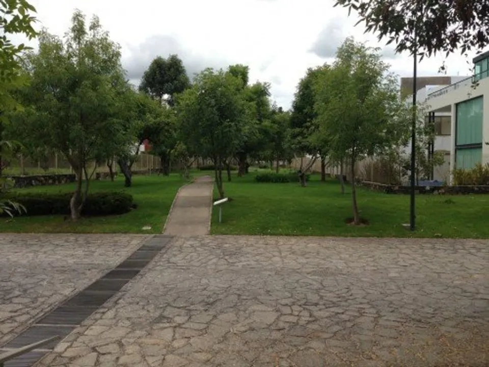 Foto 7 de Terreno en venta en Avenida General Ramón Corona, Valle Real, Zapopan