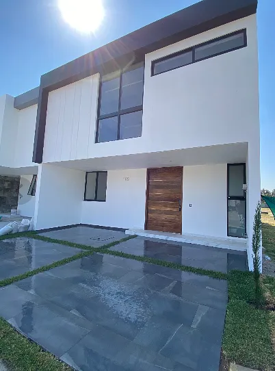 CASA EN VENTA  VALLE IMPERIAL COTO MAPLE  C-2