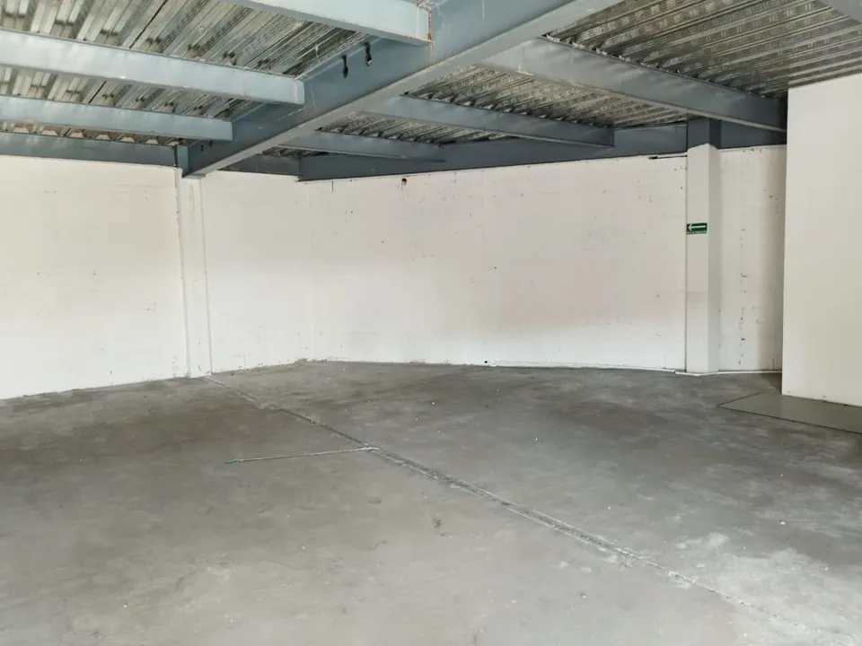 Foto 2 de Plaza Comercial en Venta sobre Av. Lázaro Cárdenas | Frente a Mercado de Abastos