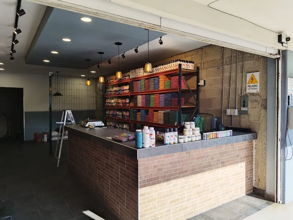 Foto 3 de Plaza Comercial en Venta sobre Av. Lázaro Cárdenas | Frente a Mercado de Abastos