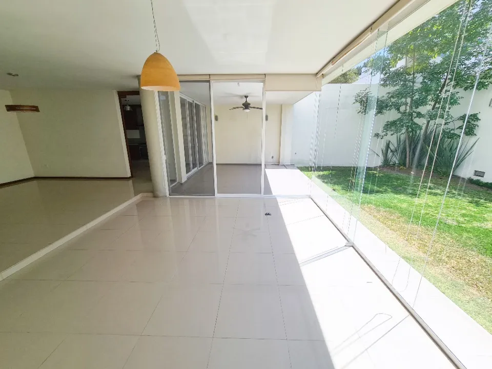 Foto 5 de Casa en venta en Avenida Universidad, Puerta del Bosque , Zapopan