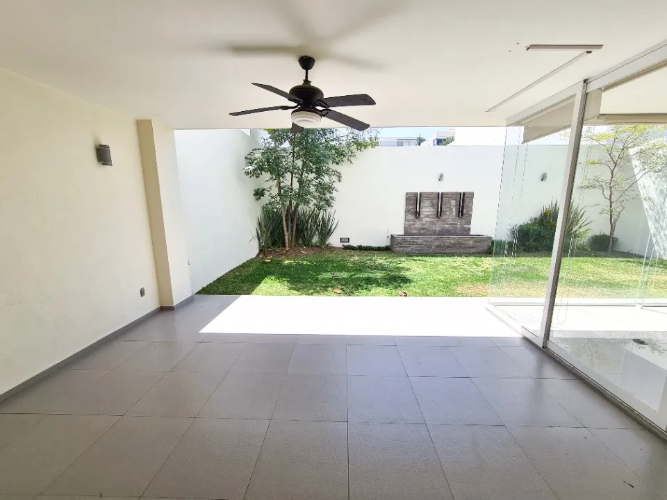 Foto 7 de Casa en venta en Avenida Universidad, Puerta del Bosque , Zapopan