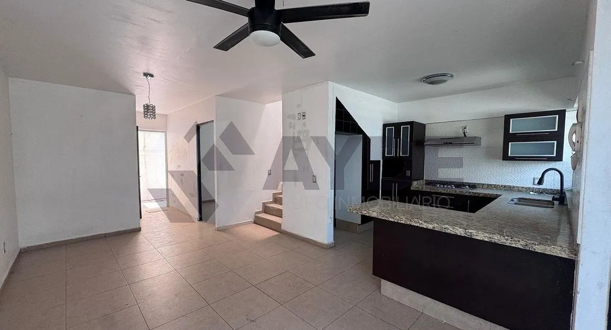 Foto 2 de CASA EN VENTA EN FORÉT RESIDENCIAL INT. 117