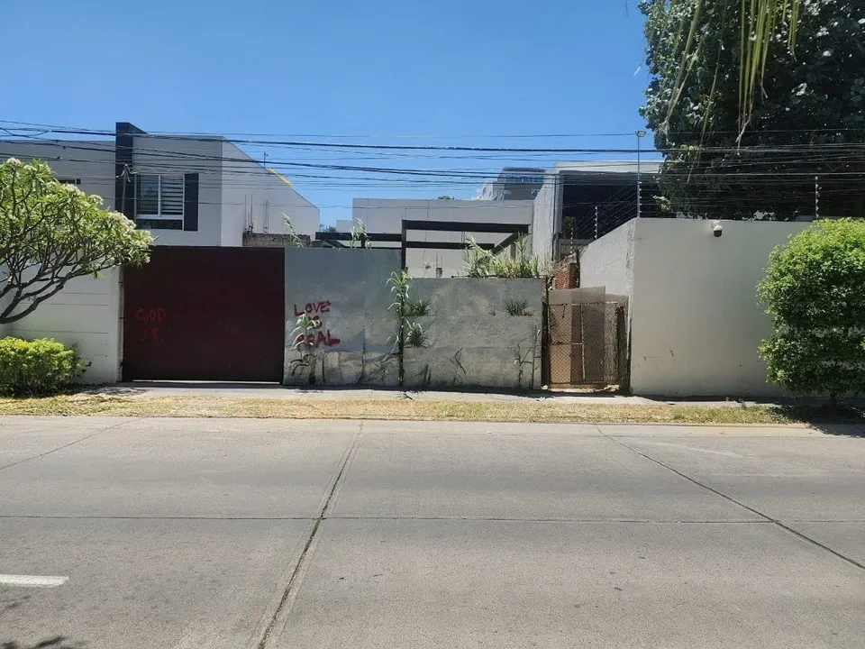 Terreno en Venta en Naciones Unidas