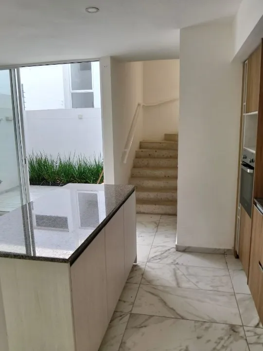 Foto 7 de Casa en renta en Calle Prolongacion Guardia Nacional, Santa Ana Tepetitlán, Zapopan