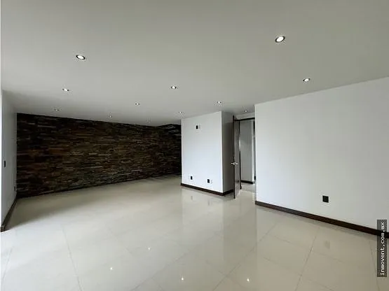 Foto 6 de Casa con sótano y roof top en Argenta Residencial, Zapopan