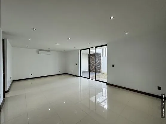 Foto 7 de Casa con sótano y roof top en Argenta Residencial, Zapopan