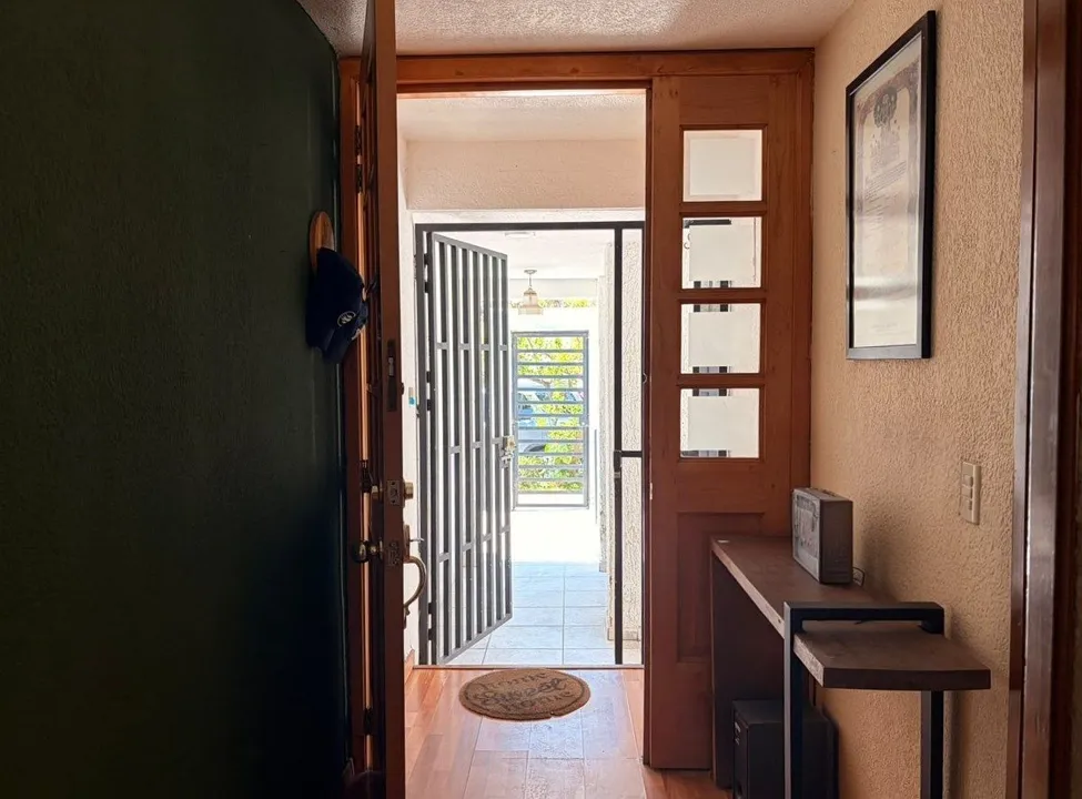 Foto 3 de Casa en venta para remodelar en Jardines de Guadalupe
