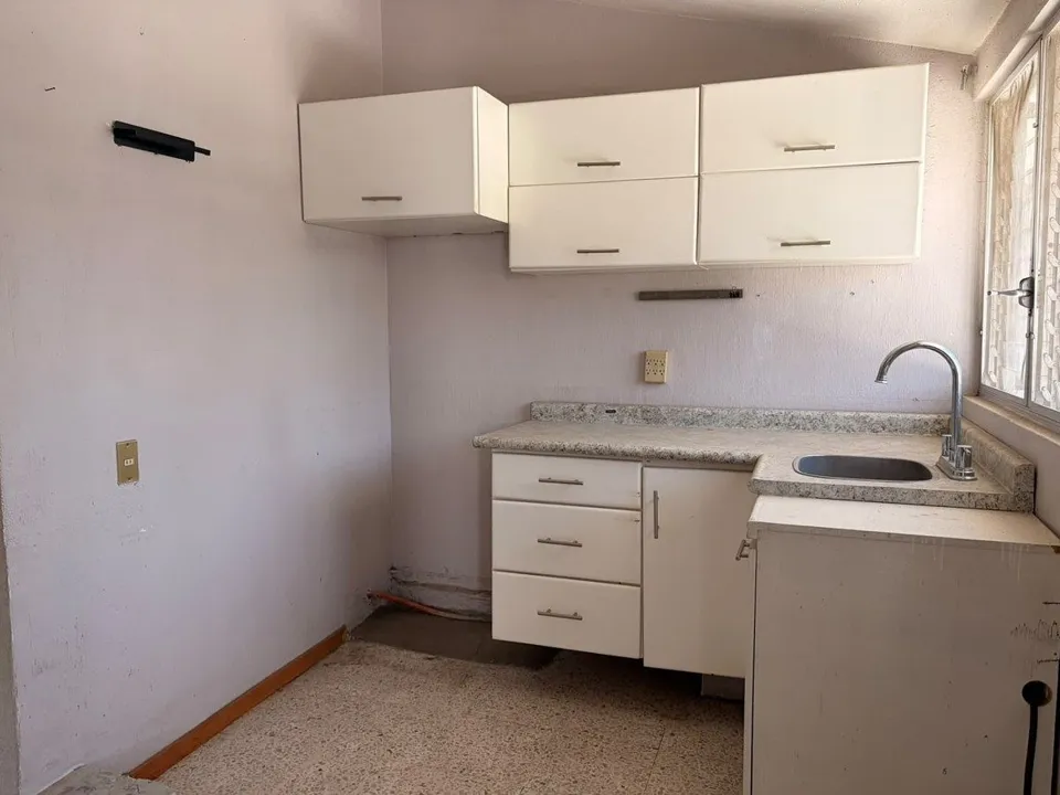 Foto 5 de Casa en venta para remodelar en Jardines de Guadalupe