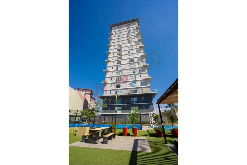 Propiedad en VENTA - Avenida Moctezuma 421, Jardines del Sol, 45050 Zapopan, Jal, México