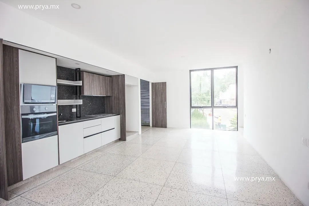 Casa en Venta en Santa Ana Tepetitlán, Zapopan Jalisco.