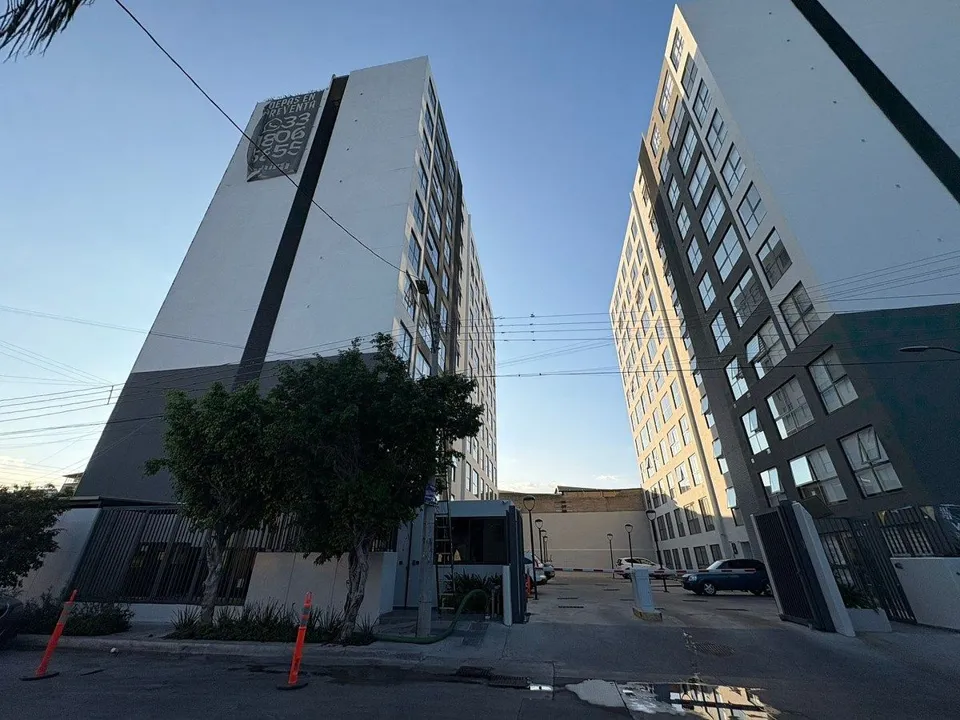 DEPARTAMENTO EN RENTA (ALMIRA HUENTITAN)CUAAD 2 cajones