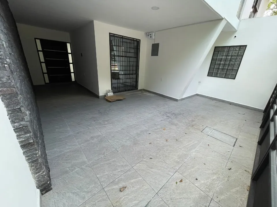 Foto 4 de Casa en renta en Avenida Inglaterra No. 2839 P.B., Jardines del Bosque, Guadalajara