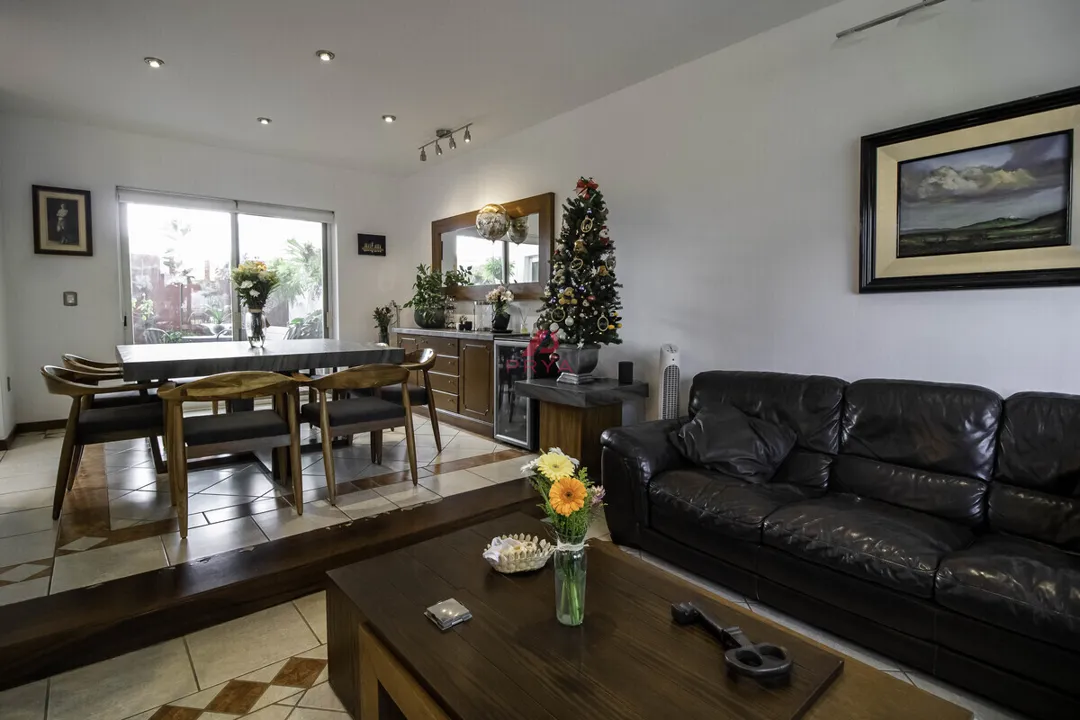 Foto 9 de Propiedad en VENTA - Escudero 100, Fraccionamiento Jardín Real, 45136 Zapopan, Jal, México