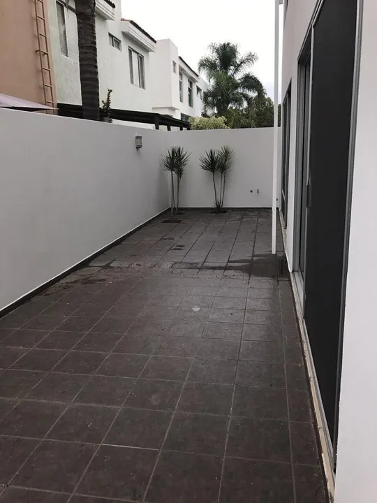 Foto 5 de CASA EN RENTA EN SOLARES COTO 1