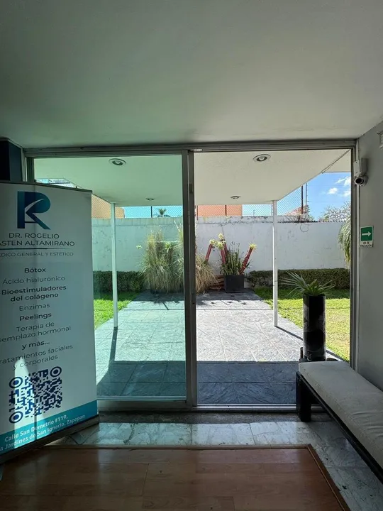 Foto 9 de CASA EN VENTA IDEAL PARA OFICINAS/CONSULTORIOS EN CHAPALITA