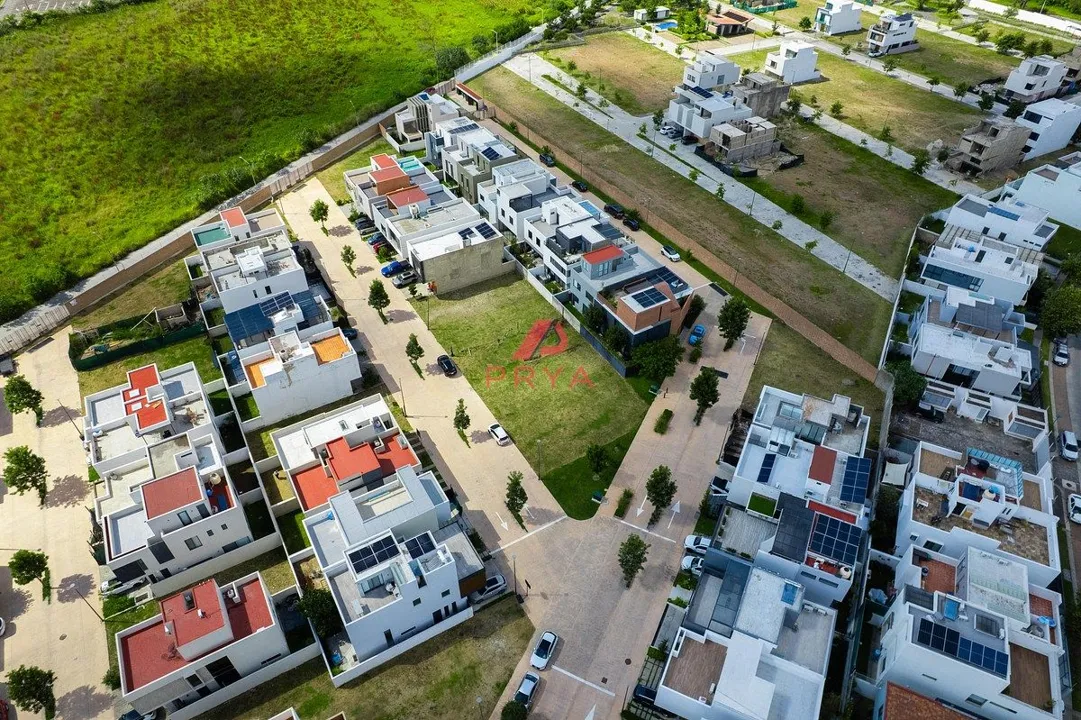 Foto 6 de Terreno en Venta en Coto Bosquetto, Bosques Vallarta Zapopan | 233 m² en Esquina