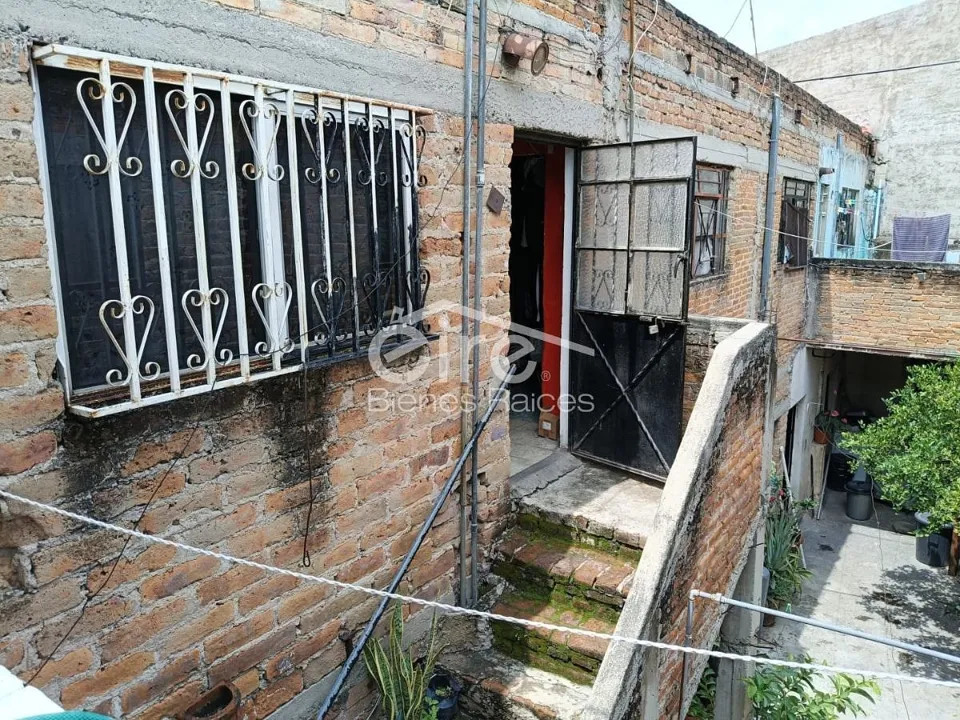 Foto 5 de Casa en venta cerca de Plaza Revolución | 10 recámaras y 3 estacionamientos