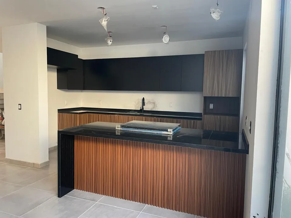 Foto 4 de Casa en venta en Coto Paraje zona Galerias Santa Anita Tlajomulco