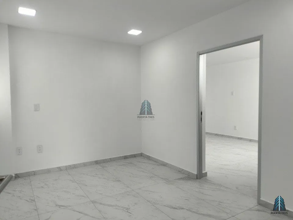 Oficinas Nuevas en 2ndo nivel en Col Chapalita