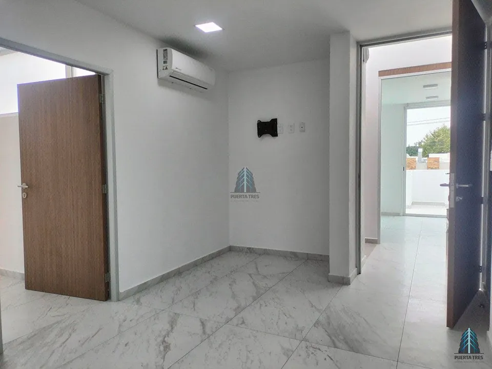 Foto 2 de Oficinas Nuevas en 2ndo nivel en Col Chapalita