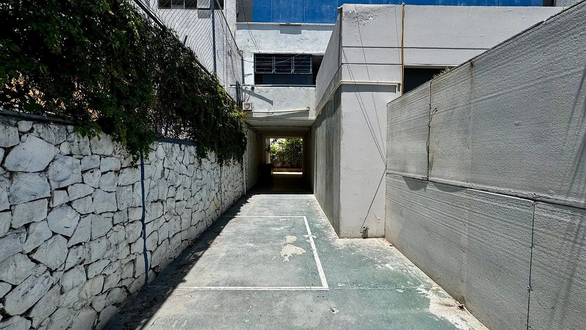 Foto 3 de ESCUELA EN VENTA A DOS CUADRAS DE LA MINERVA EN VALLARTA NORTE