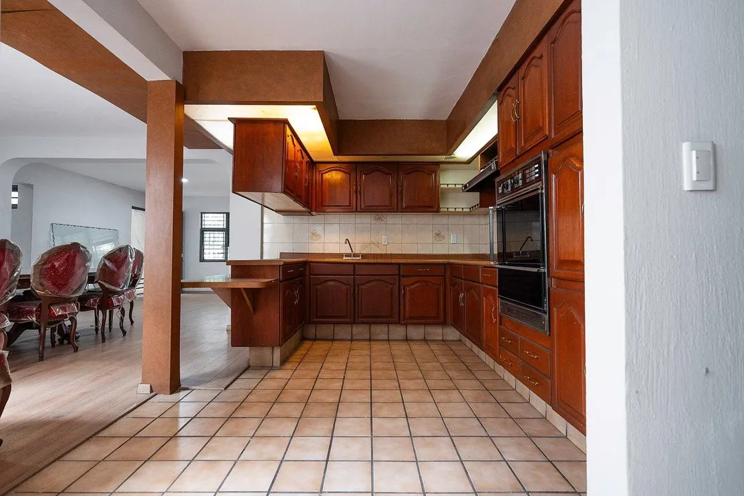 Foto 6 de CASA EN VENTA IDEAL PARA VIVIENDA, OFICINA O CONSULTORIOS MÉDICOS | Col. Indepen