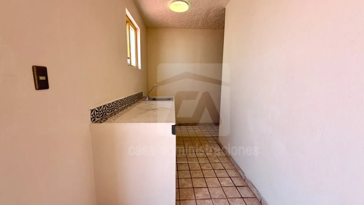 Foto 3 de Casa en venta en Calle Gaspar Bolaños, Jardines Alcalde, Guadalajara