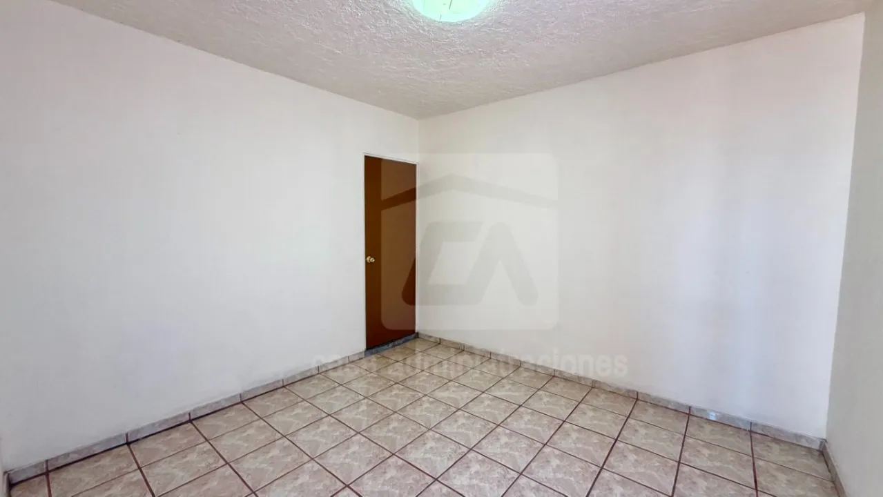 Foto 4 de Casa en venta en Calle Gaspar Bolaños, Jardines Alcalde, Guadalajara