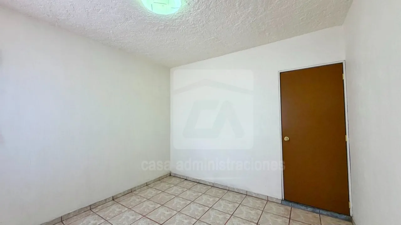 Foto 5 de Casa en venta en Calle Gaspar Bolaños, Jardines Alcalde, Guadalajara
