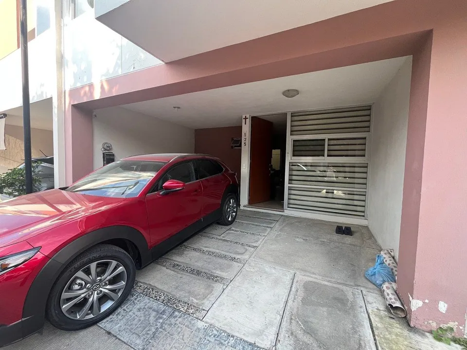 Foto 2 de Casa en Venta Ampliada en Santa Margarita Zapopan