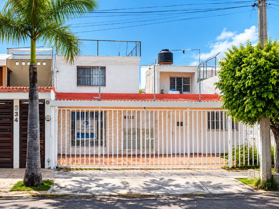 Casa en renta en Avenida Circunvalación División del Norte, Jardines Alcalde, Guadalajara