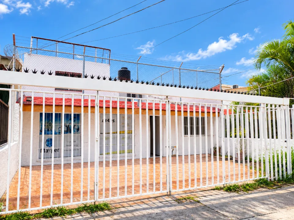 Foto 2 de Casa en renta en Avenida Circunvalación División del Norte, Jardines Alcalde, Guadalajara
