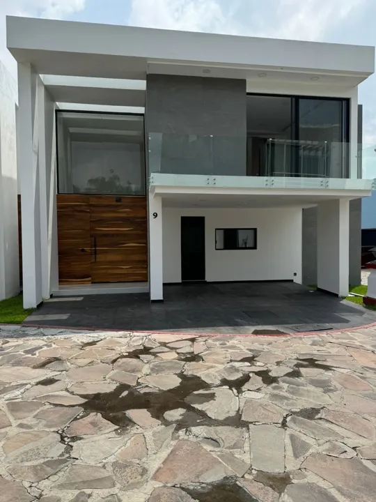 Casa dentro de coto por la tijera