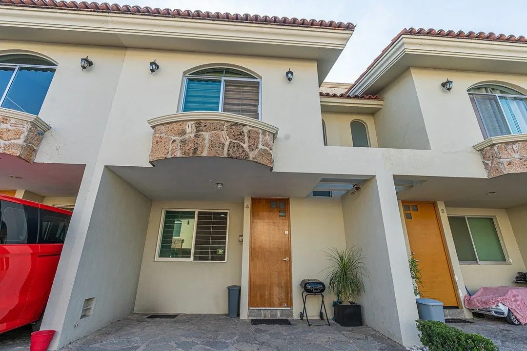 CASA EN VENTA EN CONDOMINIO VILLA TULES  A UN COSTADO DE BUGAMBILIAS Y PERIFÉRIC