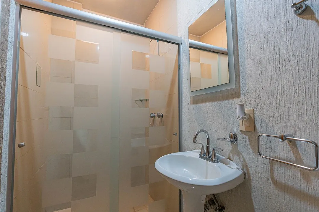 Foto 8 de CASA EN VENTA EN CONDOMINIO VILLA TULES  A UN COSTADO DE BUGAMBILIAS Y PERIFÉRIC