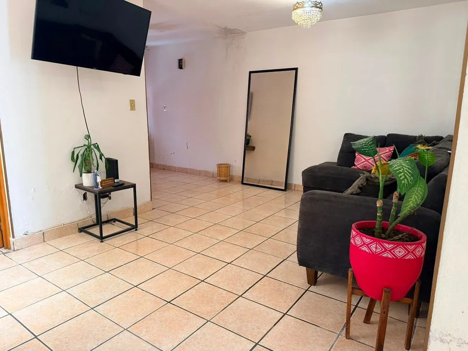 Foto 8 de Casa en Venta en Guadalupe Jardín | 4 Recámaras y Excelente Ubicación