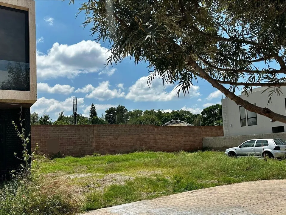 Foto 3 de Terreno en Venta en Bosquetto Bosques Vallarta, junto a casa Club y alberca