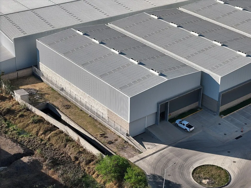 Bodega / Nave en Venta. Parque Industrial en Santa Cruz, Tlajomulco de Zuñiga