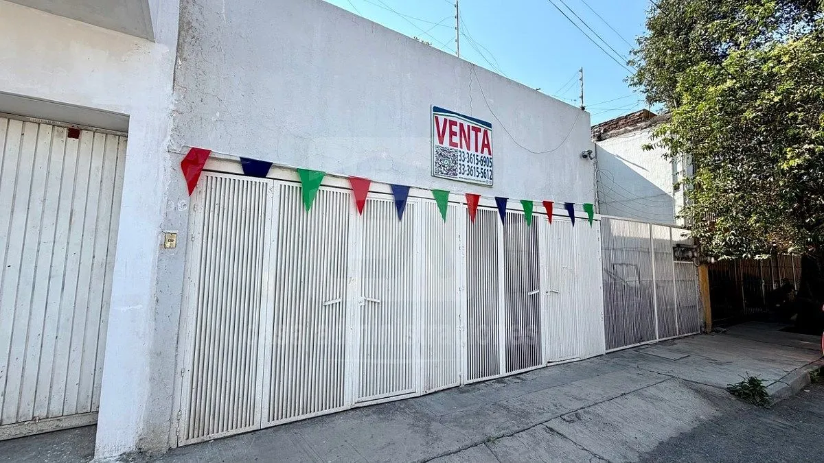 Foto 2 de CASA CON DEPARTAMENTOS INDEPENDIENTES CON EXCELENTE UBICACION ESTRATEGICA
