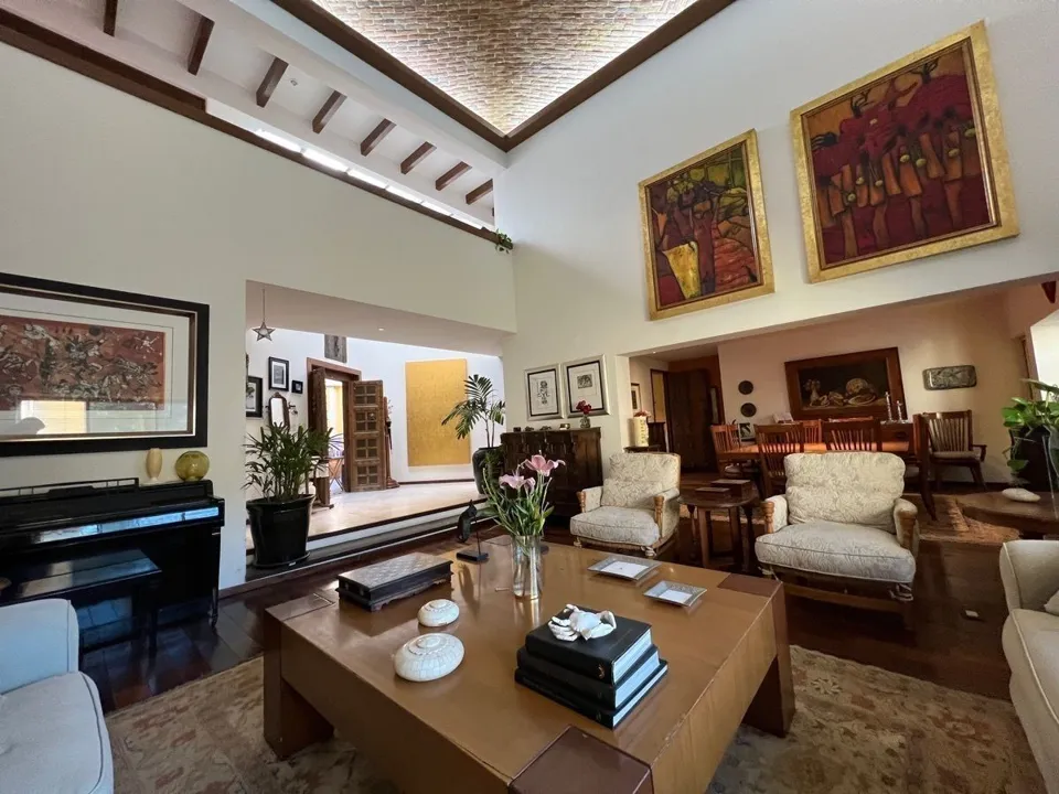 !OPORTUNIDAD¡ Residencia en Colinas de San Javier, Guadalajara, Jalisco En Venta