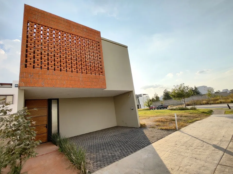 Casa en renta en soaré iii, con roof top.