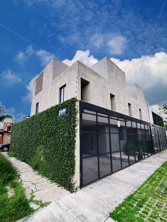Foto 5 de CASA EN VENTA en ESQUINA con ROOF / Jardines del Valle dentro de privada
