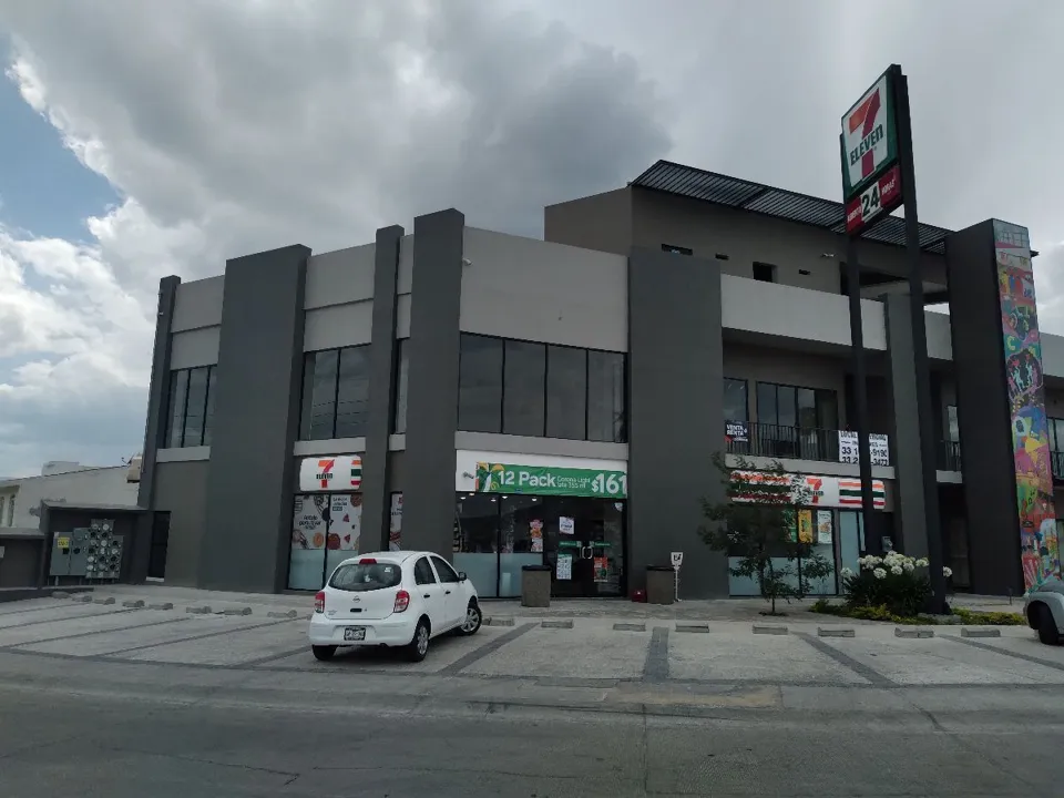 Foto 2 de INVIERTE EN UN LOCAL COMERCIAL EN VENTA EN PRIMER NIVEL FRACC. DE MONTEVERDE