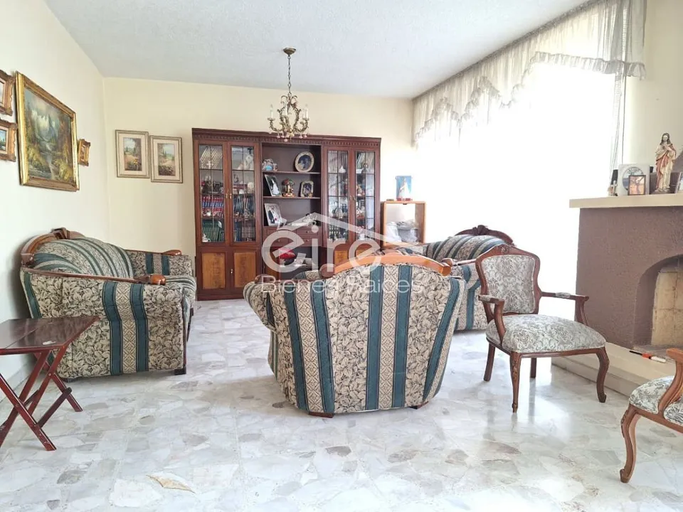 Foto 2 de Casa en venta en Prados Providencia, Guadalajara | 3 pisos, 6 habitaciones y ter