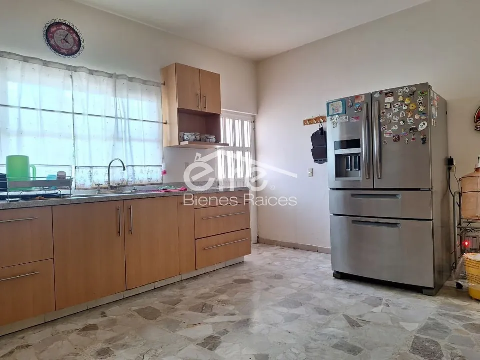 Foto 6 de Casa en venta en Prados Providencia, Guadalajara | 3 pisos, 6 habitaciones y ter