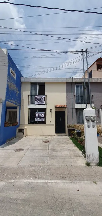 CASA EN VENTA EN BALCONES DE SANTA MARIA
