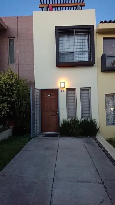 Casa en VENTA - Fraccionamiento Las Terrazas - Libre de gravamen