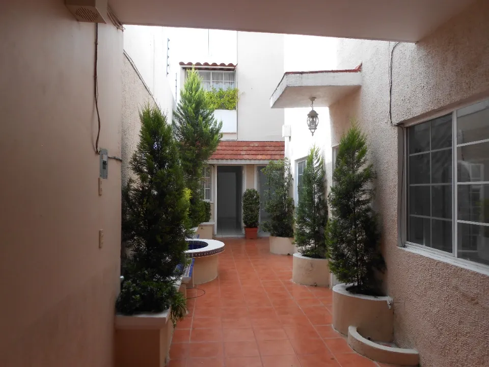 Casa en renta en Cometa, Jardines del Bosque, Guadalajara